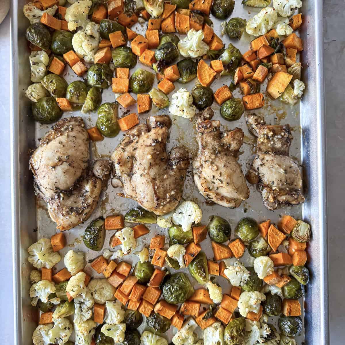 chicken thigh sheet pan dinner final overhead view.