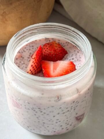 side view strawberry chia pudding.