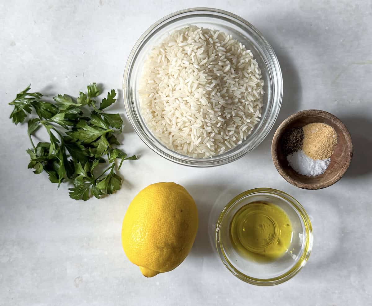 lemon garlic rice ingredients on a table.